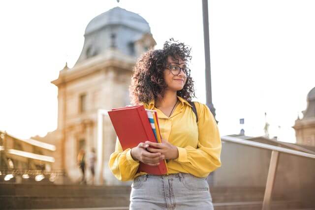 The Complete Guide on How to Book a Charter Bus for a College Tour